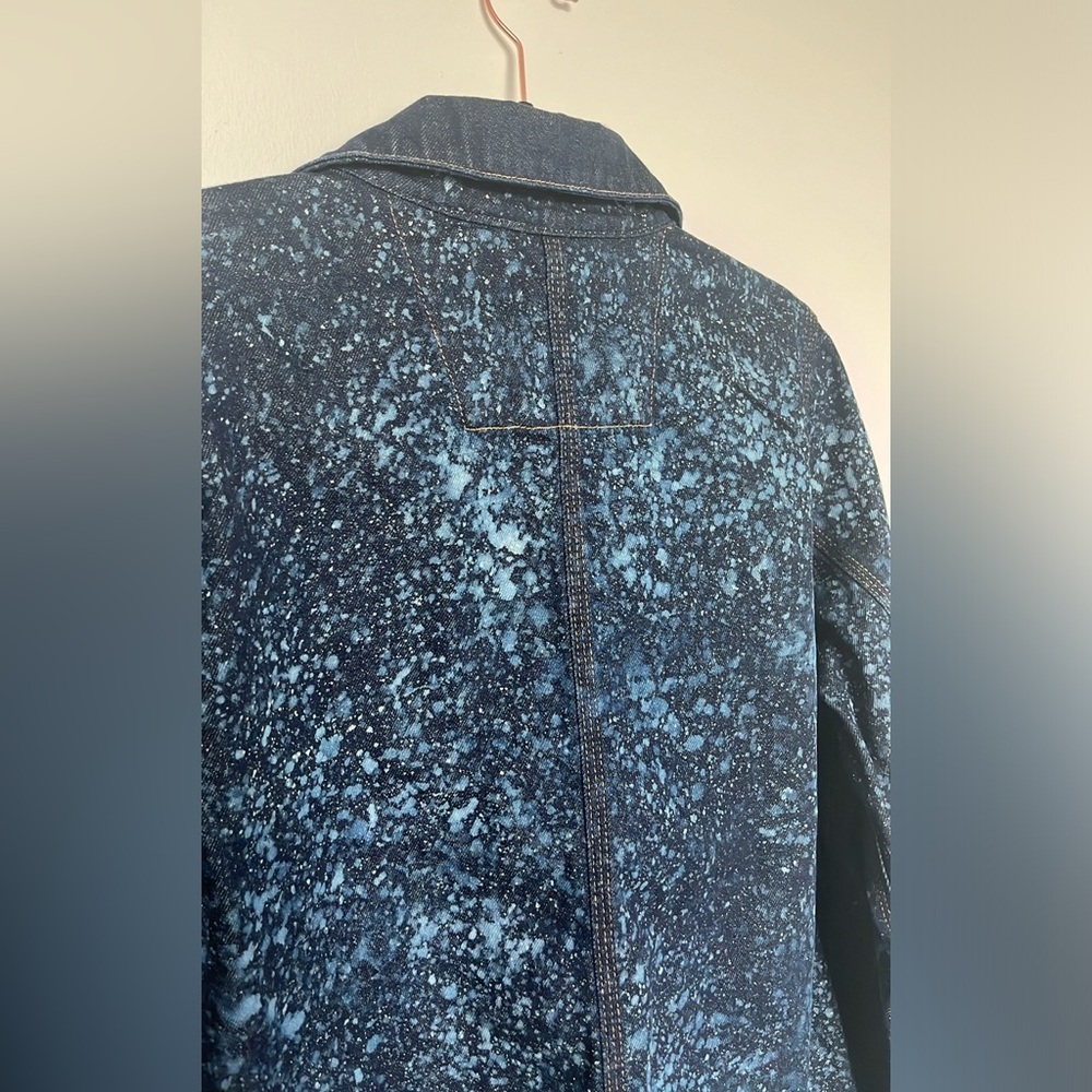 Carhartt Acid Wash Denim Chore Jacket Vintage Inspired, NWT - Picture 3 of 7